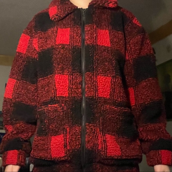 Cute teddy patterned coat - Picture 1 of 3